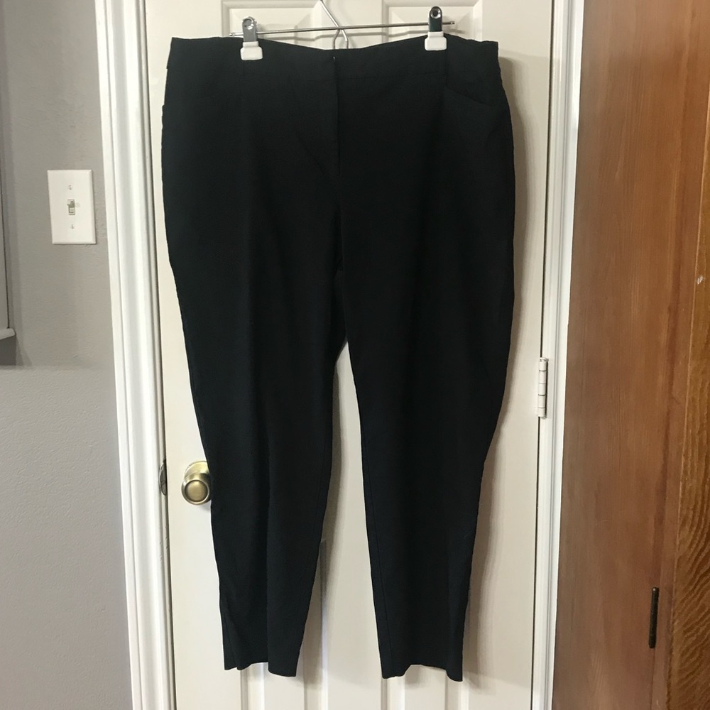 Black dress capris